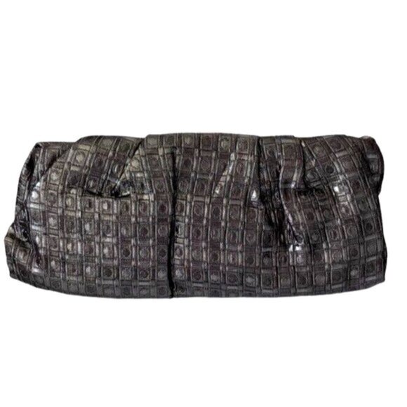 EXPRESS VTG CLUTCH BAG SILVER METALLIC SATEEN FASHION GORGEOUS NEW - Picture 1 of 14
